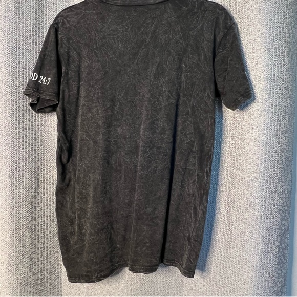 Awesome Distressed Tee! Brand: OnFire 🔥 - Picture 2 of 12
